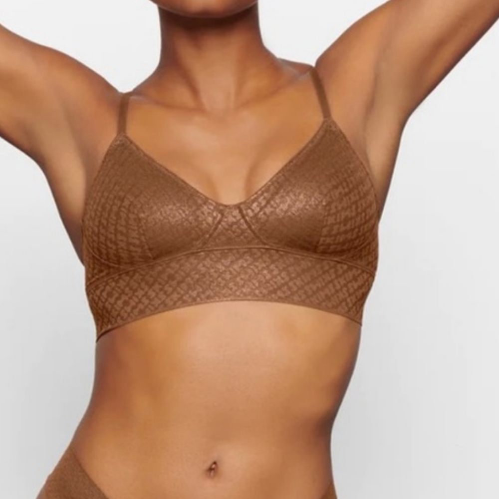 SKIMS Logo Mesh Triangle Bralette Nude Lace - Picture 2 of 4